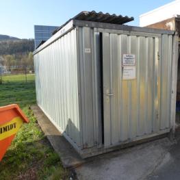 Container