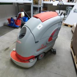 Scheuer Saugmaschine