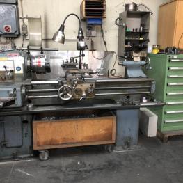 L und Z Turning Lathe