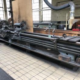 L und Z Turning Lathe