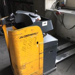 E Fahrerstandstapler