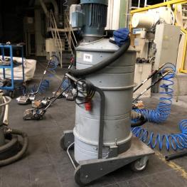Industrial Vacuum Cleaner