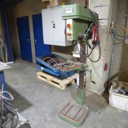Säulenbohrmaschine