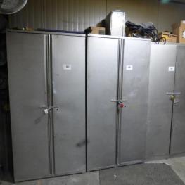 Doppelstahlschrank