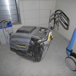 Hallenkehrmaschine