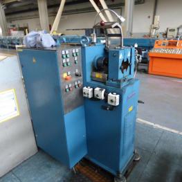 Rohranfasmaschine