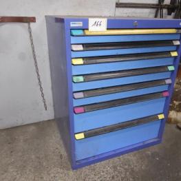 Teleskopauszugschrank