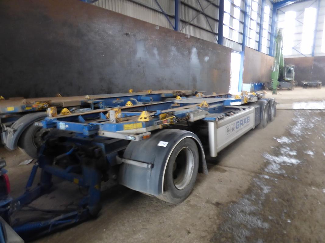 Truck trailer