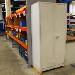 Schrank