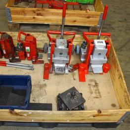 Heavy-duty jacks