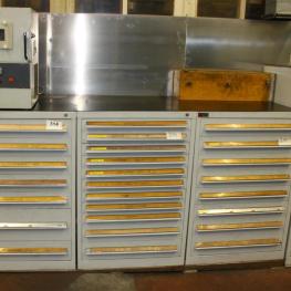 Teleskopauszugschrank