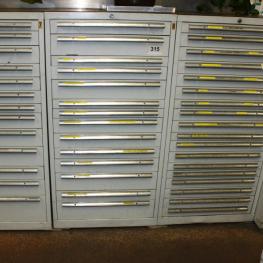 Teleskopauszugschrank