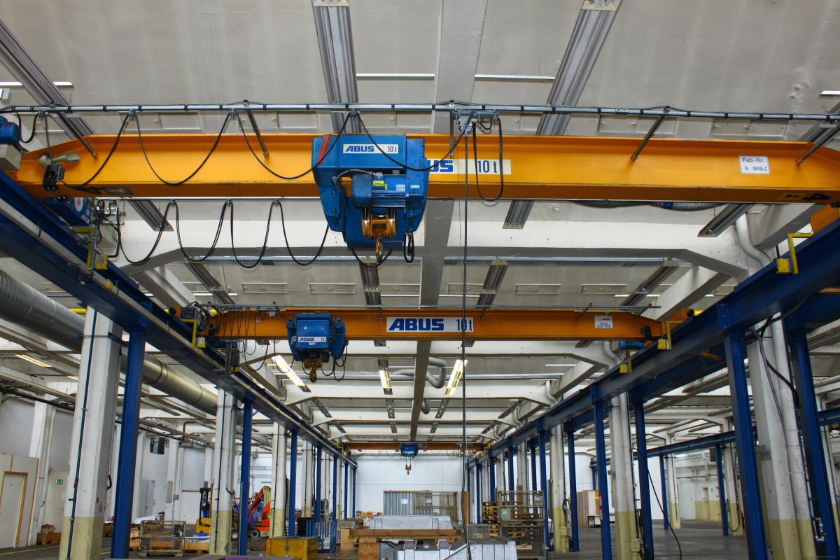 Crane runway system