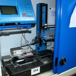 Roughness And Surface Measuring Device
