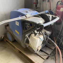 Hot Water Pressure Washer