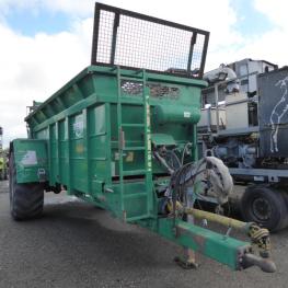 Single Axle Spreader