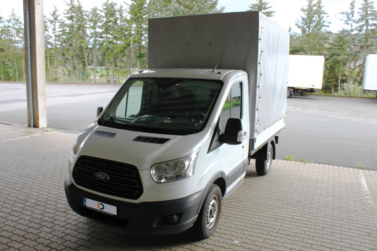 LKW, amtl. Kennz  CO-PO 330