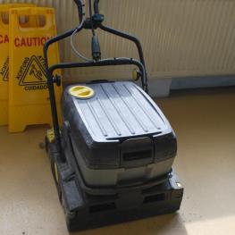 Scheuersaugmaschine