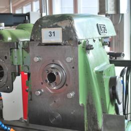 Universal Milling Machine