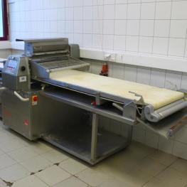 Teigausrollmaschine