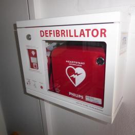 Defibrillator
