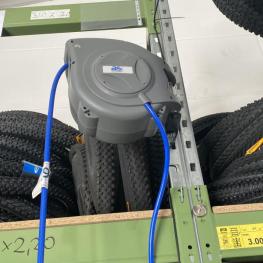 Druckluftschlauch Abroller