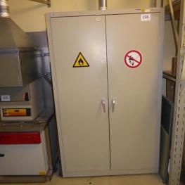 Gefahrstoffschrank