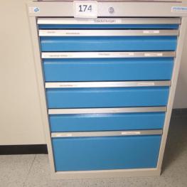 Teleskopauszugschrank