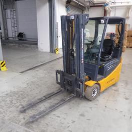 Three Wheel Electric Forklift Truck