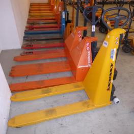 Scissor Lift Truck