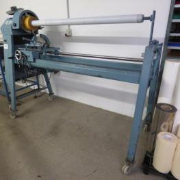 Hülsenwickel und Abstechmaschine