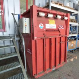 Schrank Ballenpresse