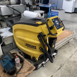 Scrubbing machine