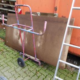 Plattenwagen