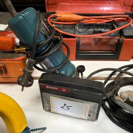 Universal milling machine