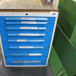 Teleskopauszugschrank
