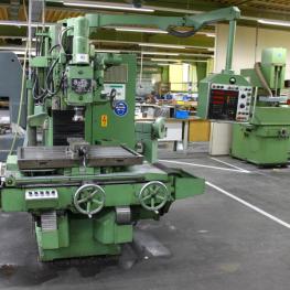Universal Milling Machine