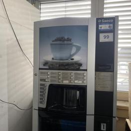Combined Snack And Hot Drink Machine