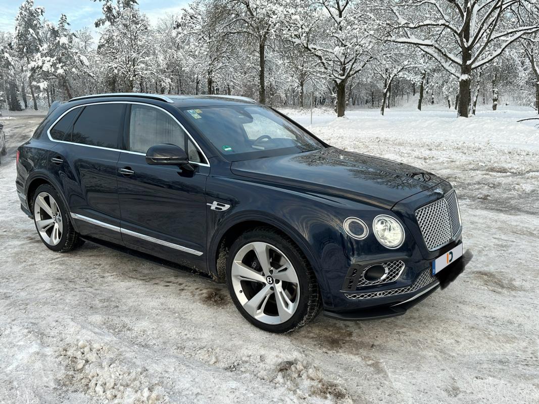 SUV