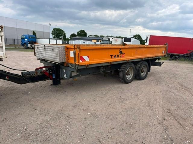 Tandem-axle trailer