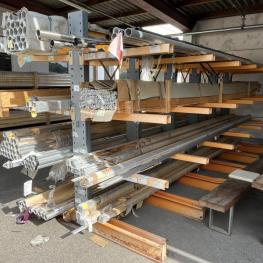 Cantilever rack