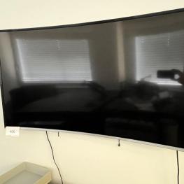Curved Monitor