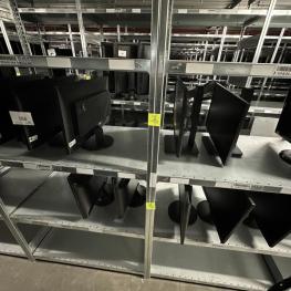 Lot 24" TFT Monitors