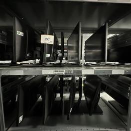 Lot 24" TFT Monitors