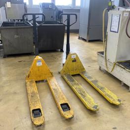 Scissor Lift Truck