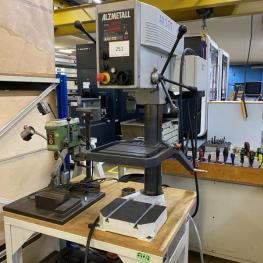 Tischbohrmaschine