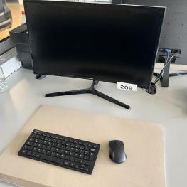 Curved Monitor