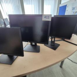 Lot Of TFT Monitors