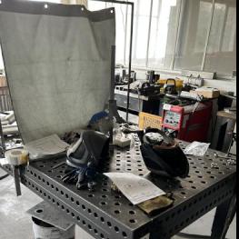 Hole Welding Table