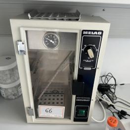 Inkubator